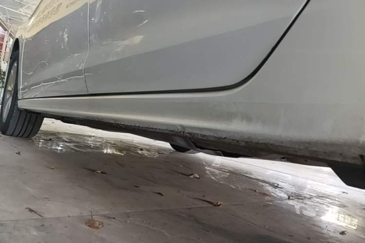 Used Volkswagen Bora 2020 1.5L Automatic Elite Version Left Side Sill