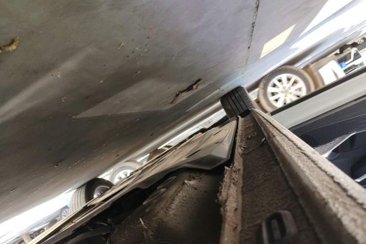 Used Volkswagen Bora 2020 1.5L Automatic Comfort Model Left Side Sill