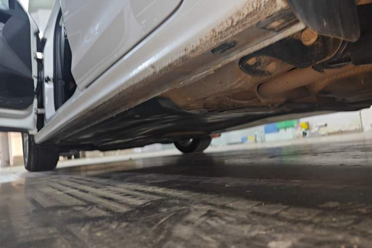Used Volkswagen Bora 2020 1.5L Manual Comfort Version Left Side Sill