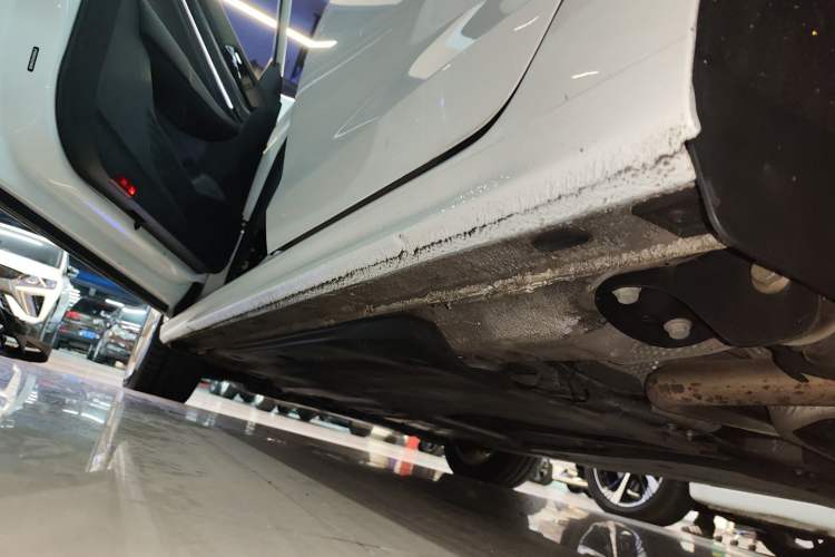 Used Volkswagen Bora 2020 1.5L Automatic Comfort Model Left Side Sill