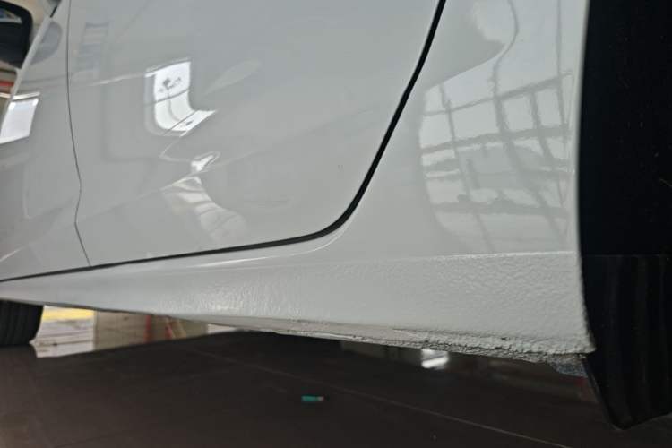 Used Volkswagen Bora 2020 1.5L Automatic Elite Version Left Side Sill