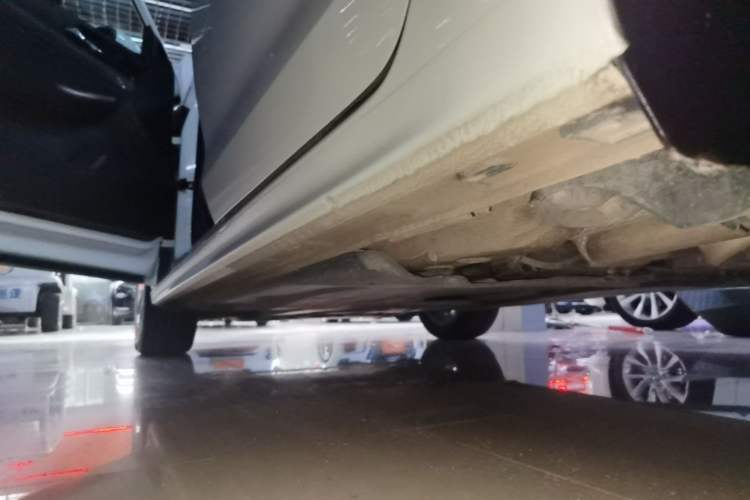 Used Volkswagen Bora 2020 1.5L Automatic Elite Version Left Side Sill