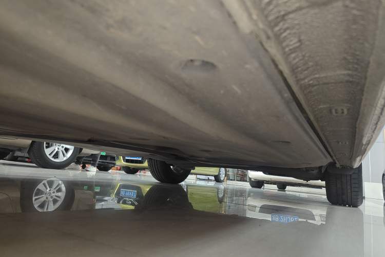 Used Volkswagen Bora 2020 1.5L Automatic Elite Version Left Side Sill