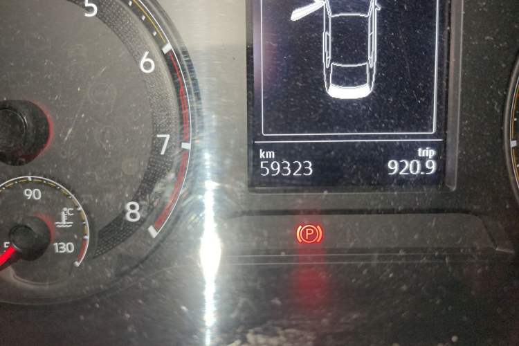 Used Volkswagen Bora 2020 1.5L Automatic Comfort Model Odometer Close Up