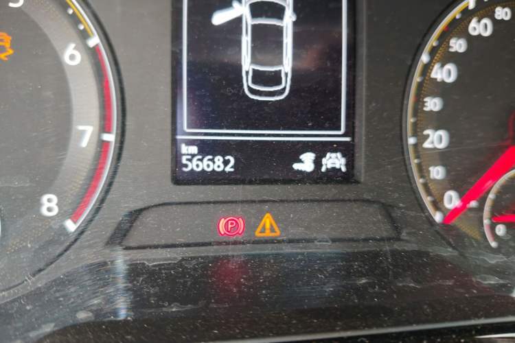 Used Volkswagen Bora 2020 1.5L Automatic Elite Version Odometer Close Up