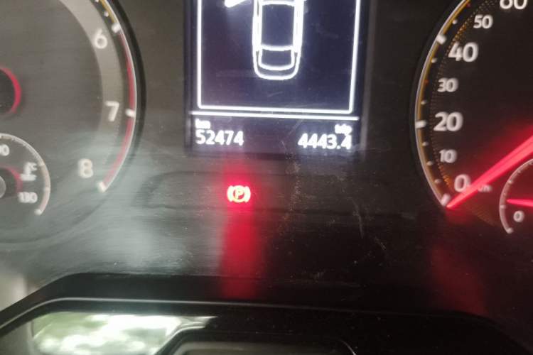 Used Volkswagen Bora 2020 1.5L Automatic Fashion Edition Odometer Close Up