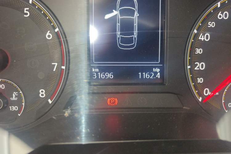 Used Volkswagen Bora 2020 1.5L Automatic Elite Version Odometer Close Up
