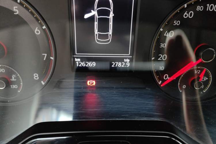 Used Volkswagen Bora 2020 280TSI DSG Elite Edition Odometer Close Up