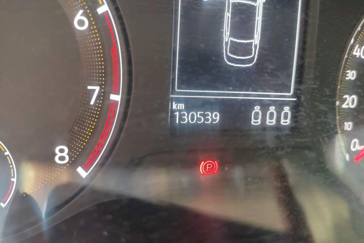 Used Volkswagen Bora 2020 1.5L Automatic Comfort Model Odometer Close Up