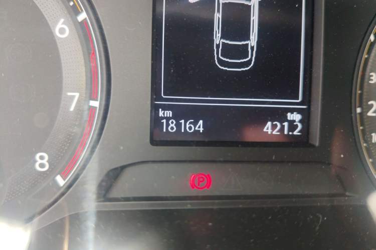 Used Volkswagen Bora 2020 1.5L Automatic Comfort Model Odometer Close Up