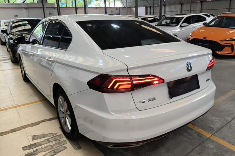 Used Volkswagen Bora 2020 1.5L Automatic Comfort Model Rear Left 45 Deg