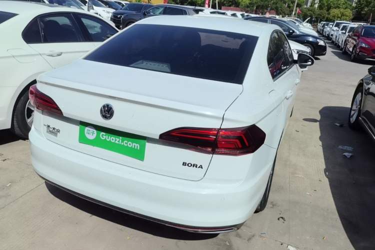 Used Volkswagen Bora 2020 1.5L Automatic Elite Version Rear Right 45 Deg