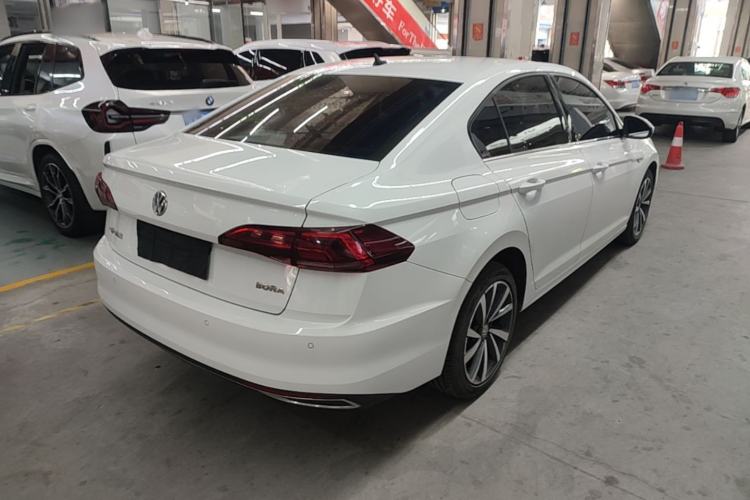 Used Volkswagen Bora 2020 1.5L Automatic Luxury Model Rear Right 45 Deg