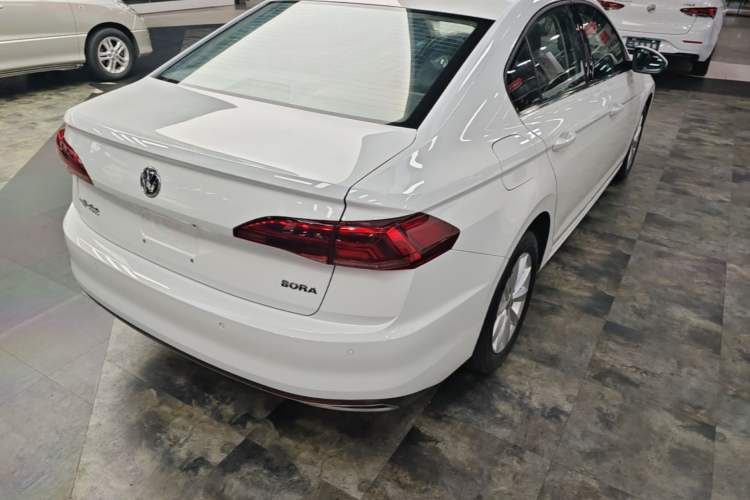 Used Volkswagen Bora 2020 1.5L Automatic Elite Version Rear Right 45 Deg