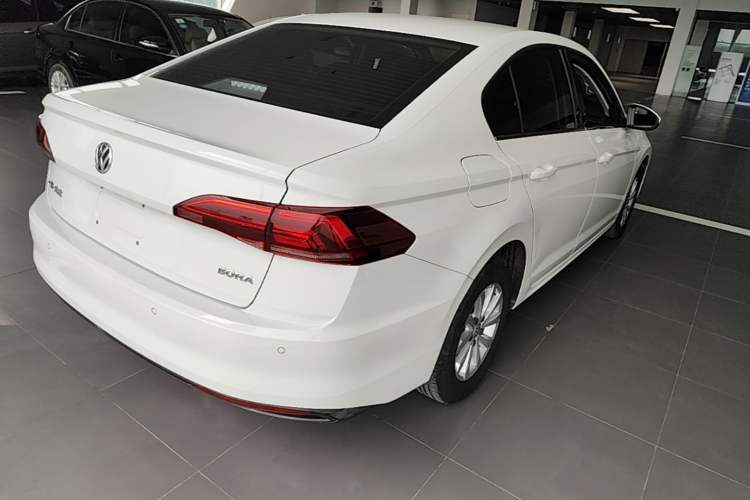 Used Volkswagen Bora 2020 1.5L Automatic Fashion Edition Rear Right 45 Deg