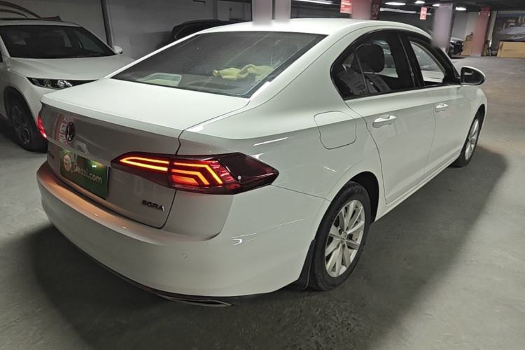 Used Volkswagen Bora 2020 1.5L Automatic Elite Version Rear Right 45 Deg