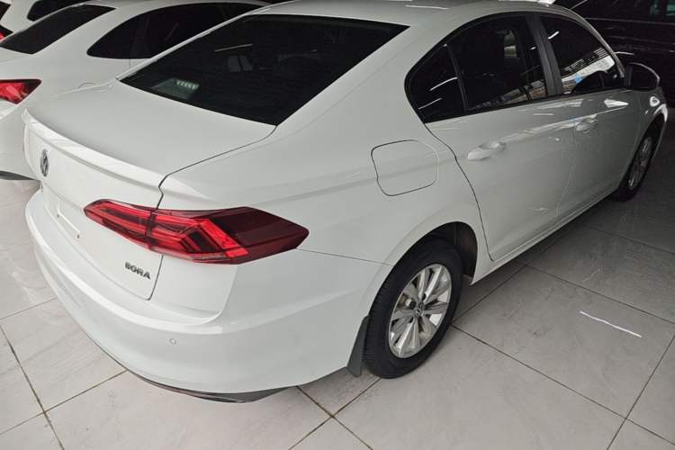 Used Volkswagen Bora 2020 1.5L Automatic Fashion Edition Rear Right 45 Deg
