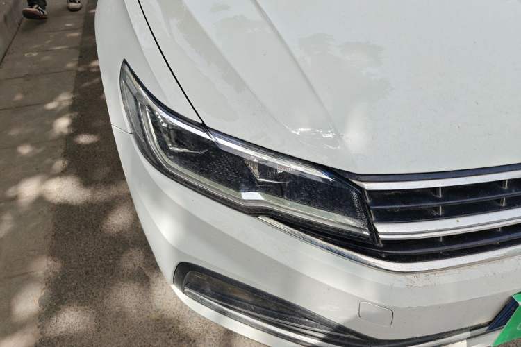 Used Volkswagen Bora 2020 1.5L Automatic Comfort Model Right Front Headlight