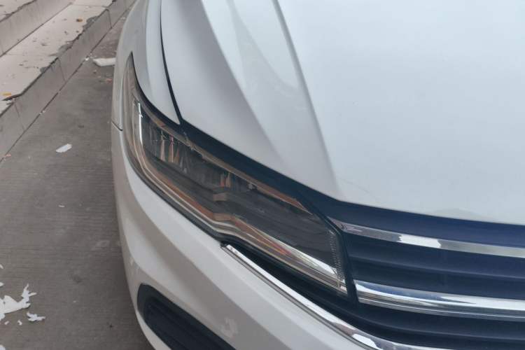 Used Volkswagen Bora 2020 1.5L Automatic Fashion Edition Right Front Headlight