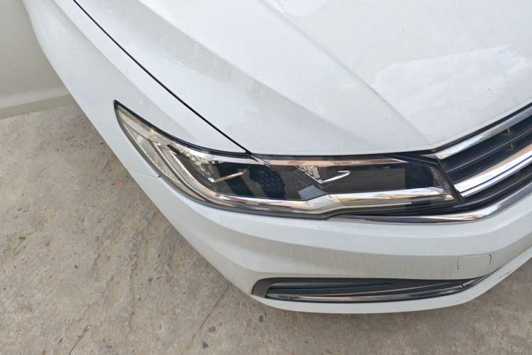 Used Volkswagen Bora 2020 1.5L Automatic Elite Version Right Front Headlight