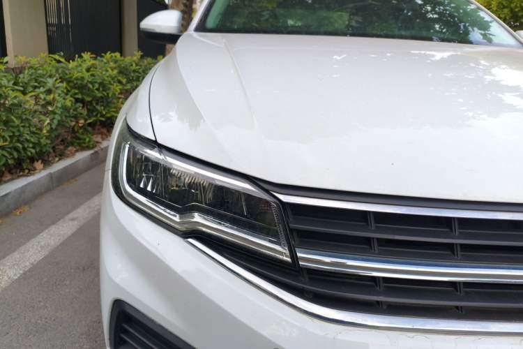 Used Volkswagen Bora 2020 1.5L Automatic Fashion Edition Right Front Headlight