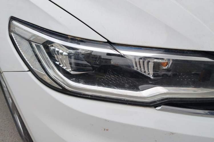 Used Volkswagen Bora 2020 1.5L Automatic Comfort Model Right Front Headlight