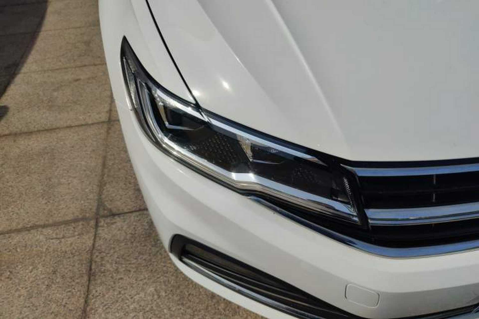 Used Volkswagen Bora 2020 1.5L Automatic Comfort Model Right Front Headlight