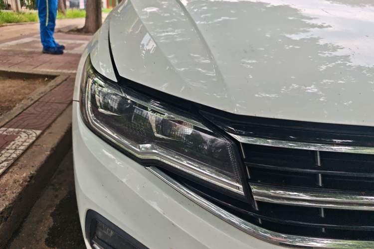 Used Volkswagen Bora 2020 1.5L Automatic Comfort Model Right Front Headlight