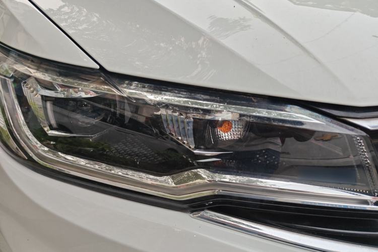 Used Volkswagen Bora 2020 1.5L Automatic Comfort Model Right Front Headlight