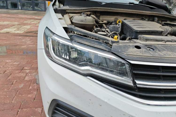 Used Volkswagen Bora 2020 1.5L Automatic Fashion Edition Right Front Headlight
