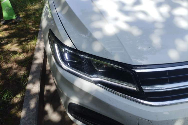 Used Volkswagen Bora 2020 280TSI DSG Elite Edition Right Front Headlight