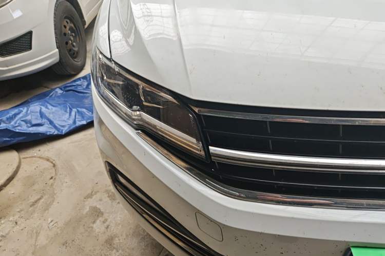 Used Volkswagen Bora 2020 1.5L Automatic Comfort Model Right Front Headlight