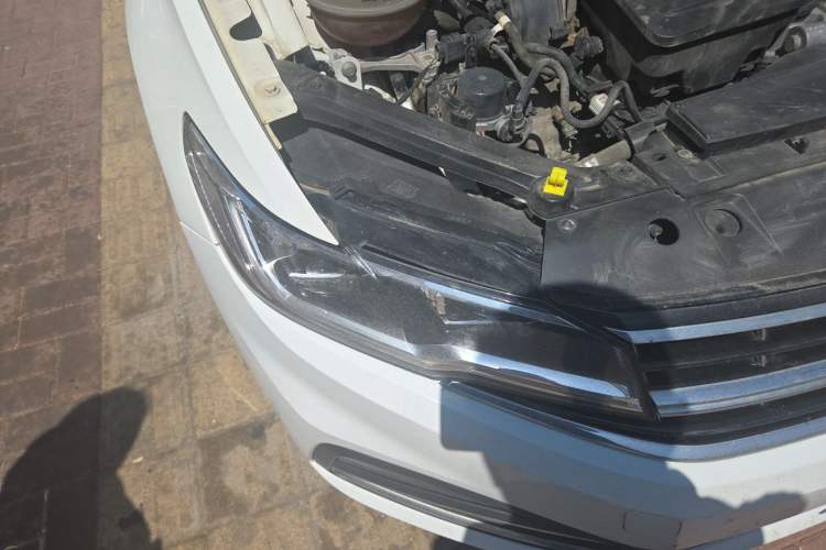 Used Volkswagen Bora 2020 1.5L Automatic Comfort Model Right Front Headlight