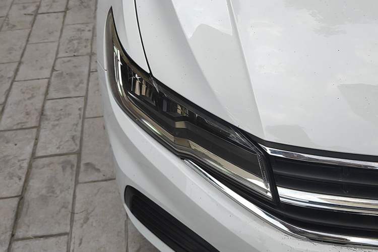 Used Volkswagen Bora 2020 1.5L Automatic Fashion Edition Right Front Headlight