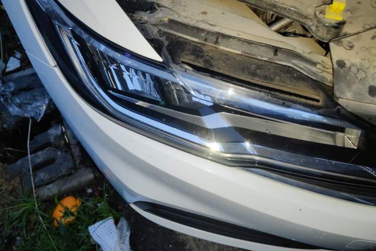 Used Volkswagen Bora 2020 1.5L Automatic Fashion Edition Right Front Headlight
