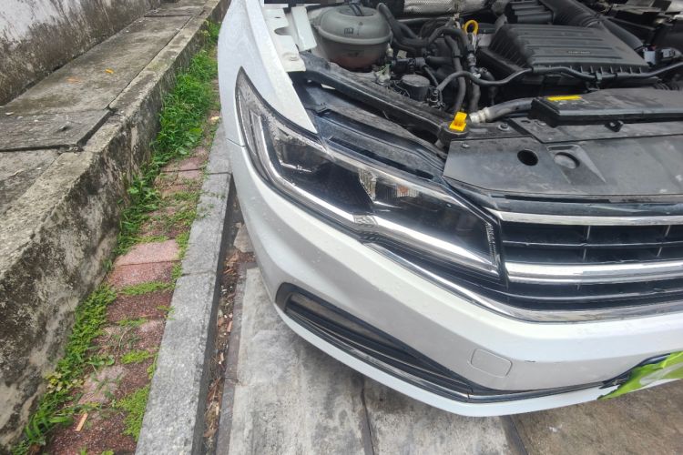 Used Volkswagen Bora 2020 280TSI DSG Elite Edition Right Front Headlight