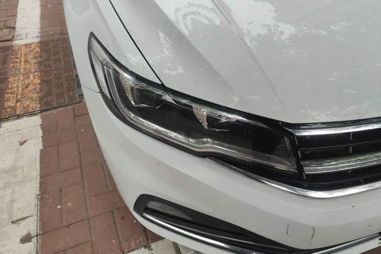 Used Volkswagen Bora 2020 1.5L Automatic Comfort Model Right Front Headlight