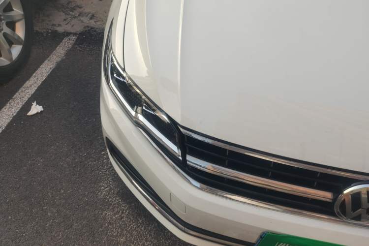 Used Volkswagen Bora 2020 1.5L Automatic Elite Version Right Front Headlight