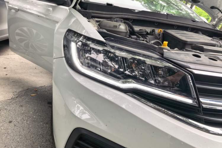 Used Volkswagen Bora 2020 1.5L Manual Fashion Edition Right Front Headlight