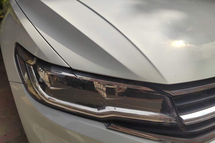 Used Volkswagen Bora 2020 1.5L Automatic Comfort Model Right Front Headlight