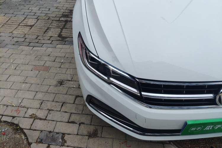 Used Volkswagen Bora 2020 1.5L Automatic Comfort Model Right Front Headlight