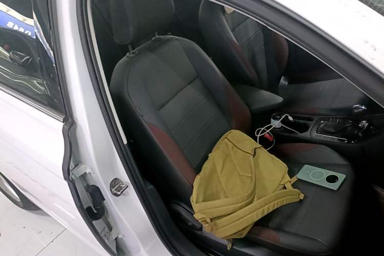 Used Volkswagen Bora 2020 280TSI DSG Elite Edition Right Front Seat