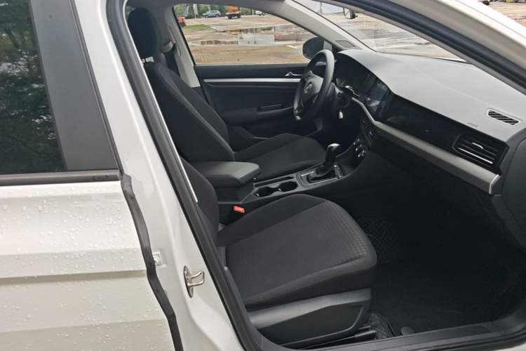 Used Volkswagen Bora 2020 1.5L Automatic Fashion Edition Right Front Seat