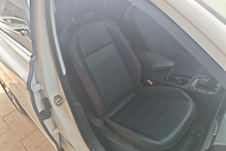 Used Volkswagen Bora 2020 1.5L Automatic Comfort Model Right Front Seat