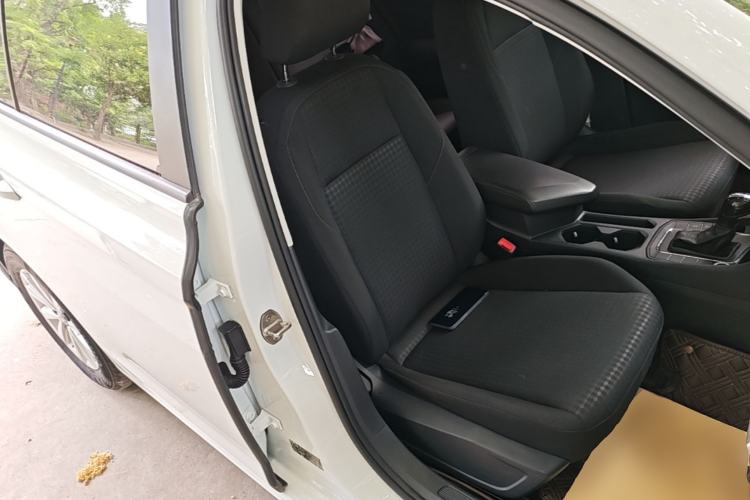 Used Volkswagen Bora 2020 1.5L Automatic Fashion Edition Right Front Seat