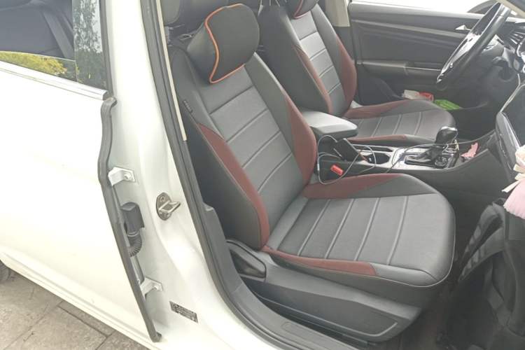 Used Volkswagen Bora 2020 1.5L Automatic Elite Version Right Front Seat