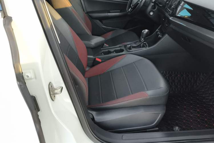 Used Volkswagen Bora 2020 1.5L Automatic Fashion Edition Right Front Seat