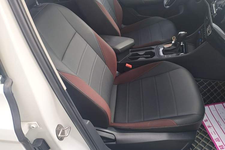 Used Volkswagen Bora 2020 1.5L Automatic Elite Version Right Front Seat