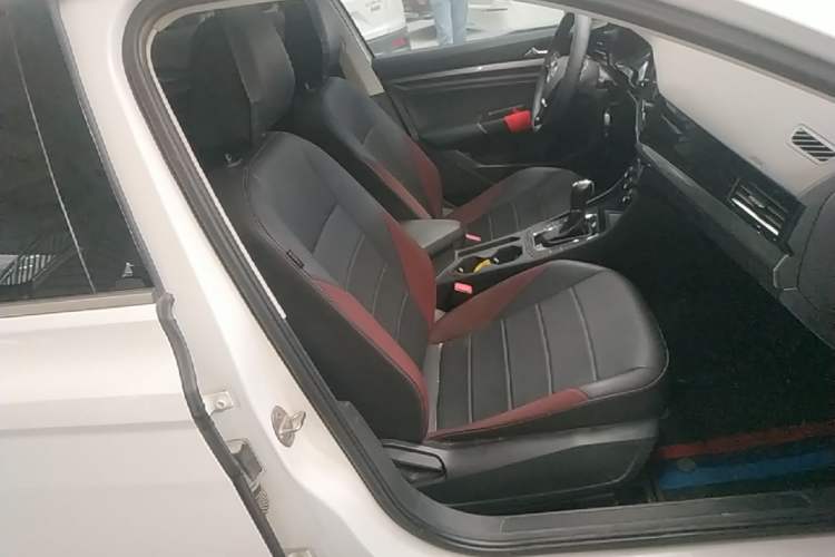 Used Volkswagen Bora 2020 1.5L Automatic Comfort Model Right Front Seat