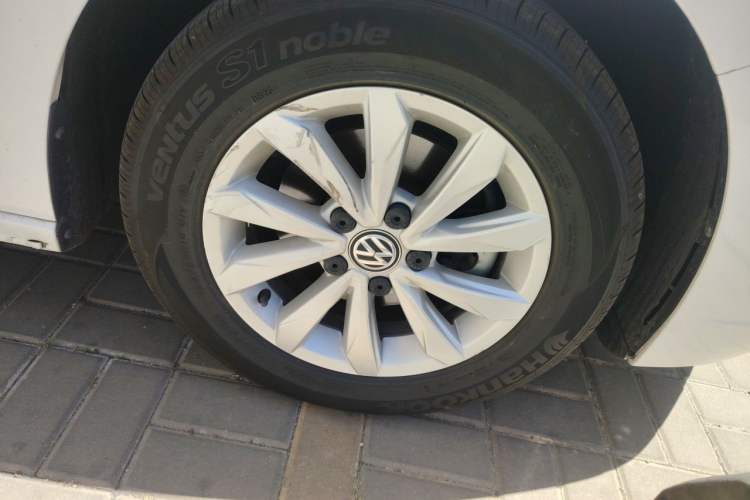 Used Volkswagen Bora 2020 1.5L Automatic Fashion Edition Right Front Wheel Hub